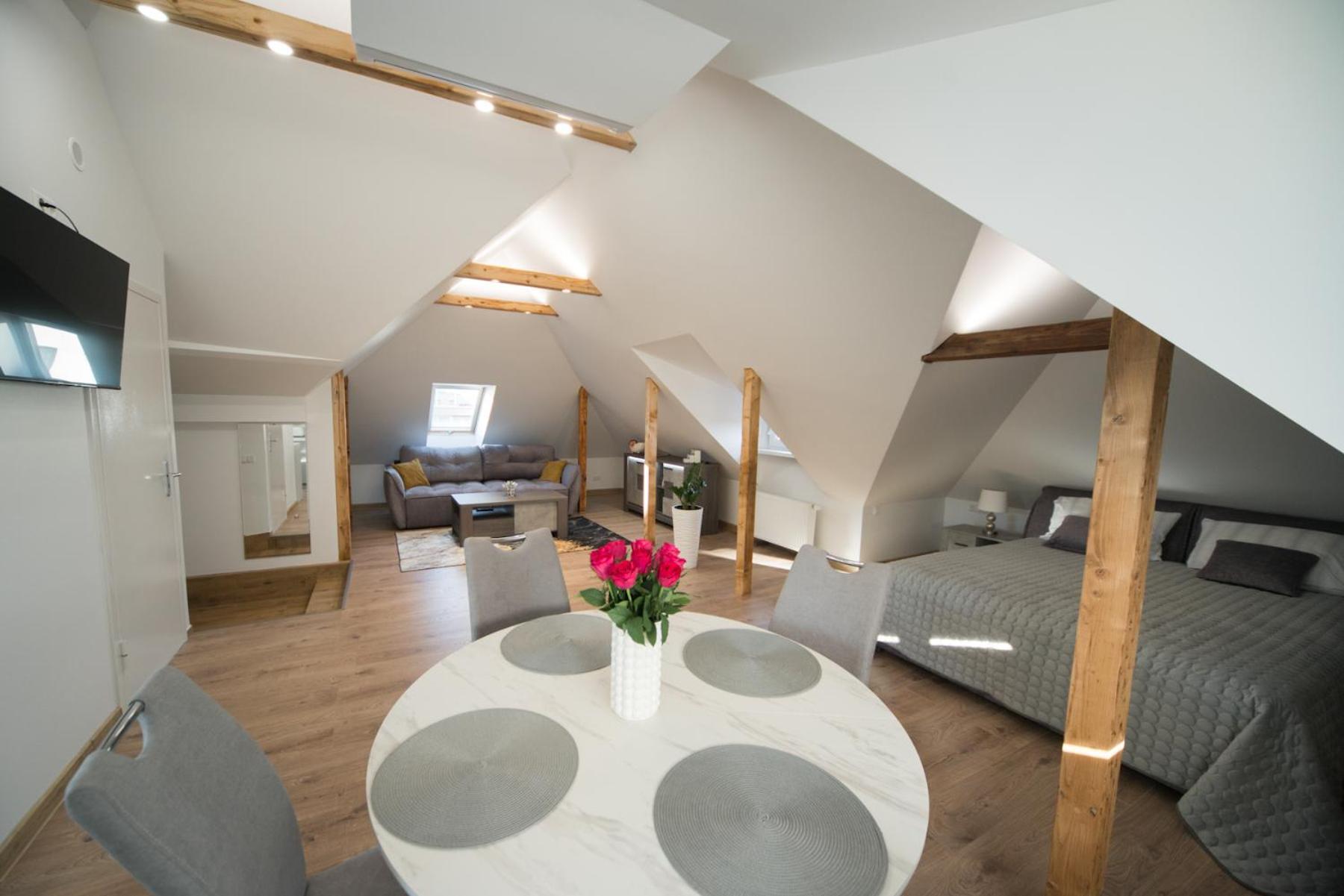 Petro Delux Apartments Kaunas Ngoại thất bức ảnh