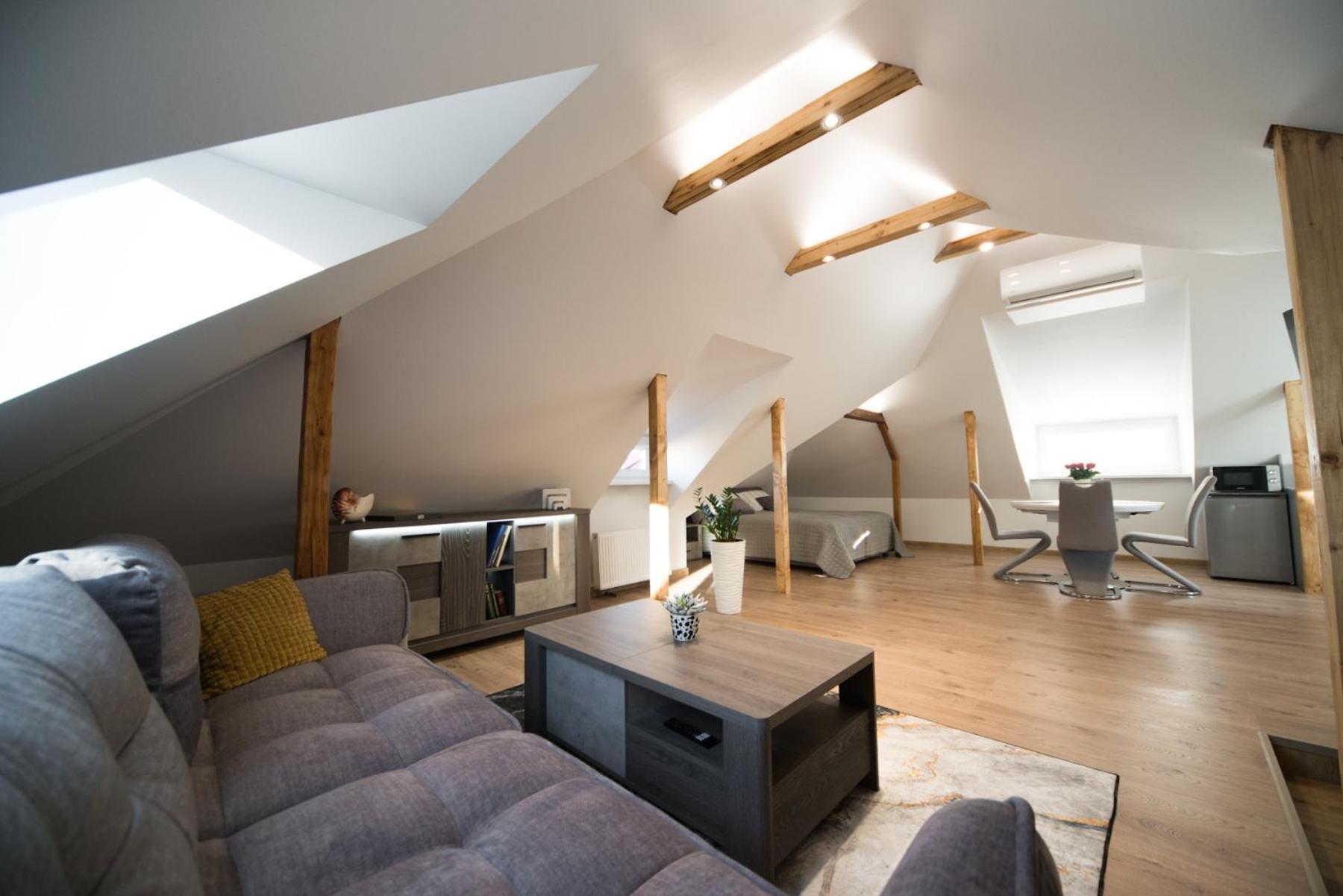Petro Delux Apartments Kaunas Ngoại thất bức ảnh