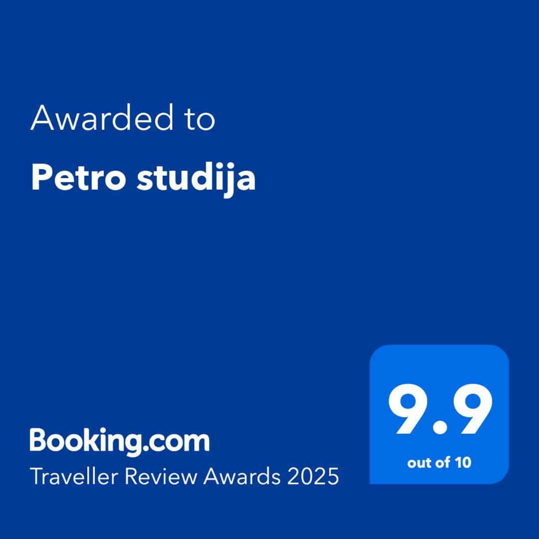 Petro Delux Apartments Kaunas Ngoại thất bức ảnh