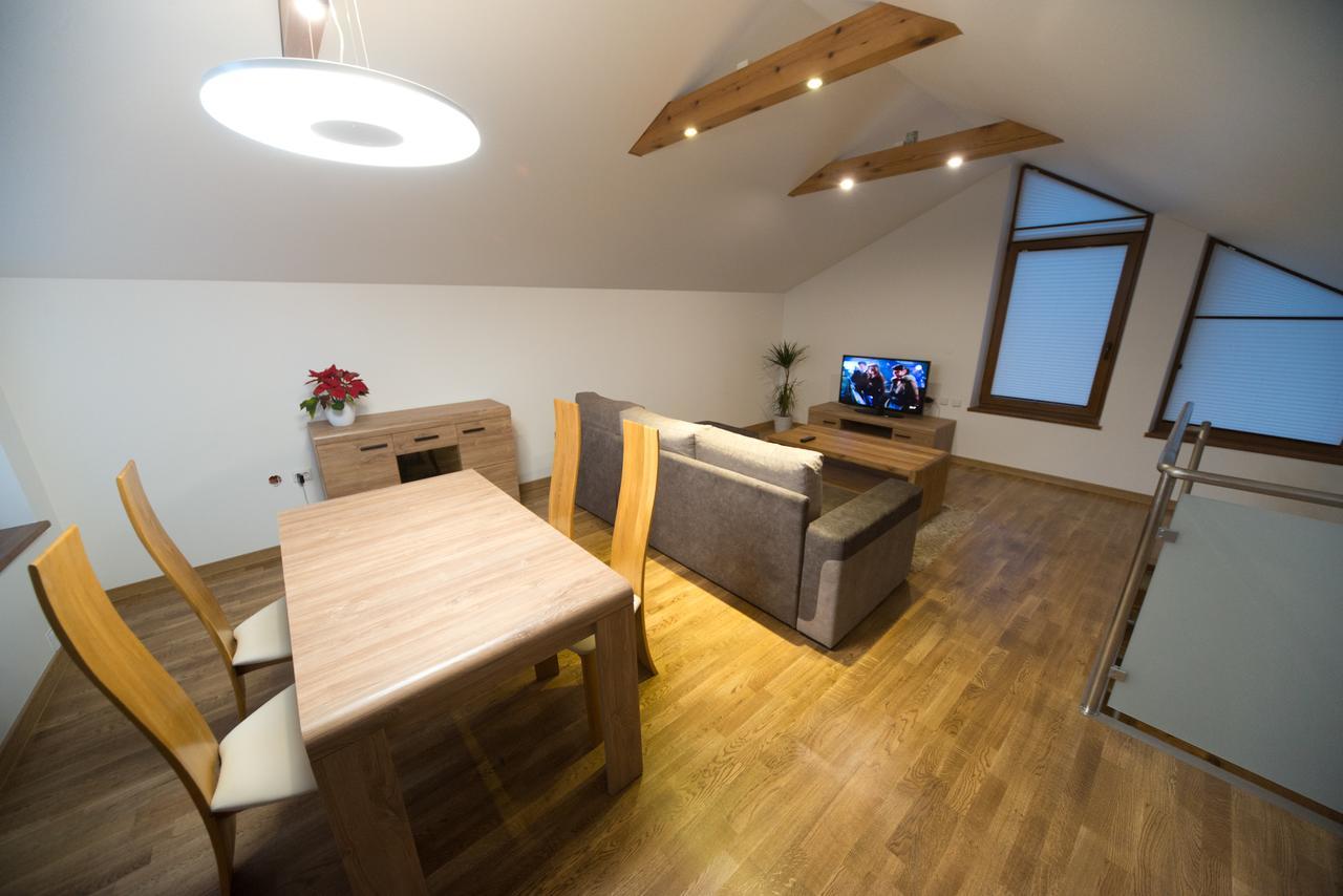 Petro Delux Apartments Kaunas Ngoại thất bức ảnh