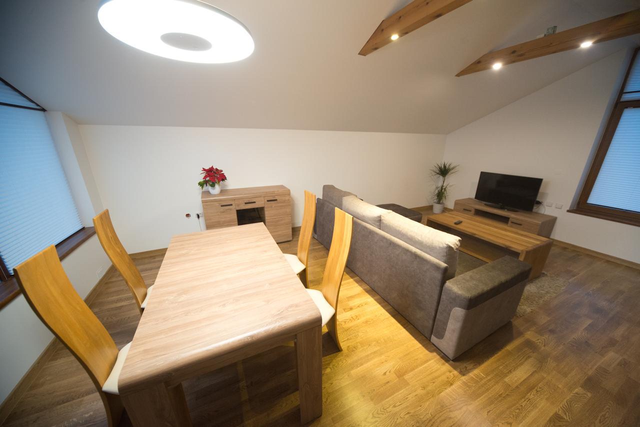 Petro Delux Apartments Kaunas Ngoại thất bức ảnh