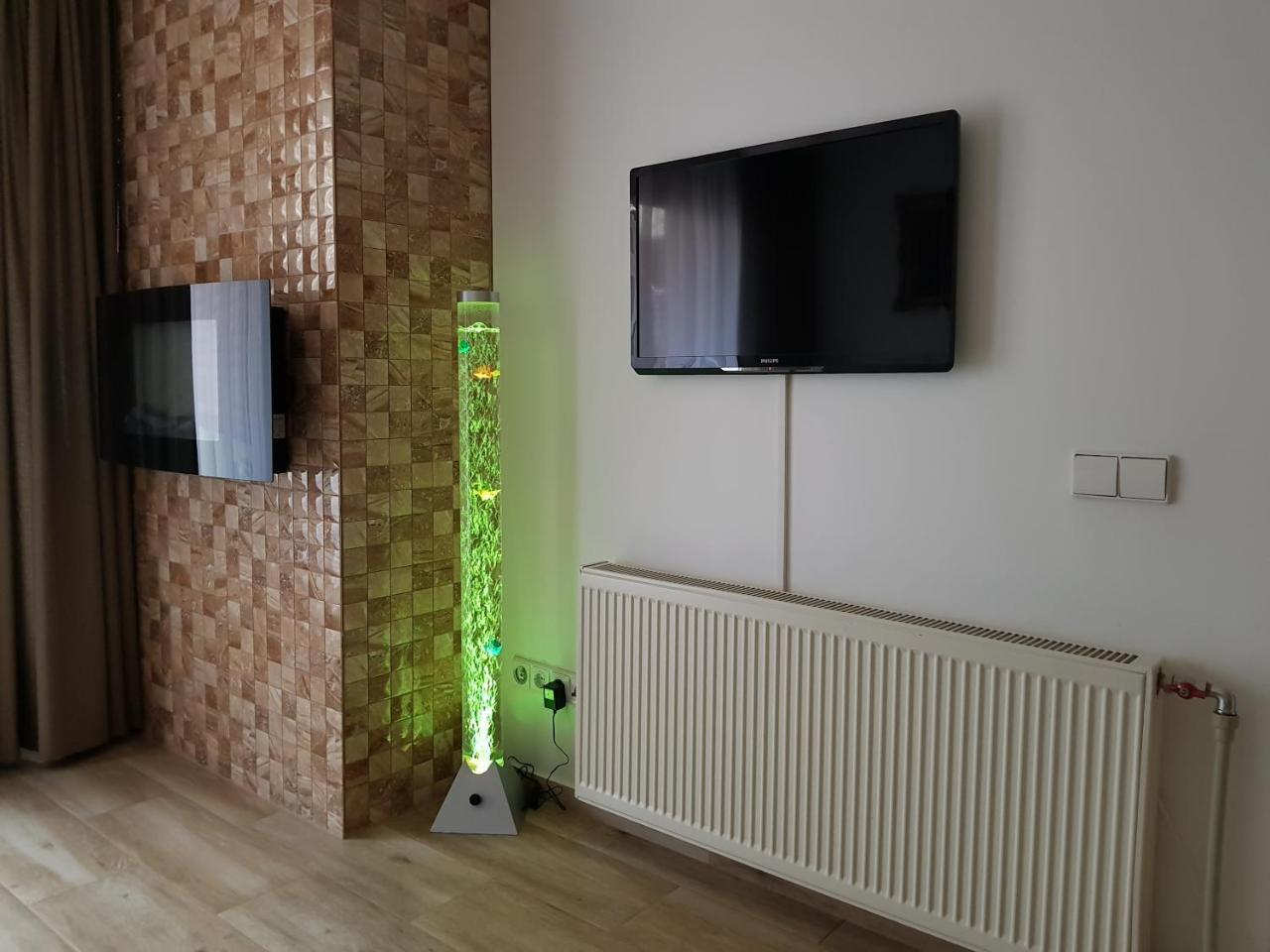 Petro Delux Apartments Kaunas Ngoại thất bức ảnh